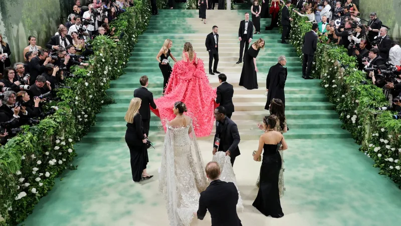 2025 Met Gala Red Carpet